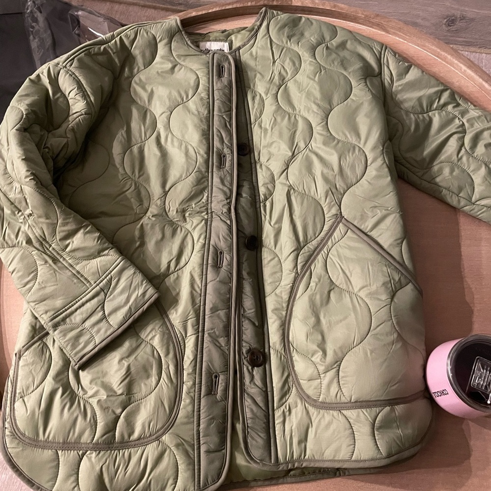Abercrombie quilted jacket
